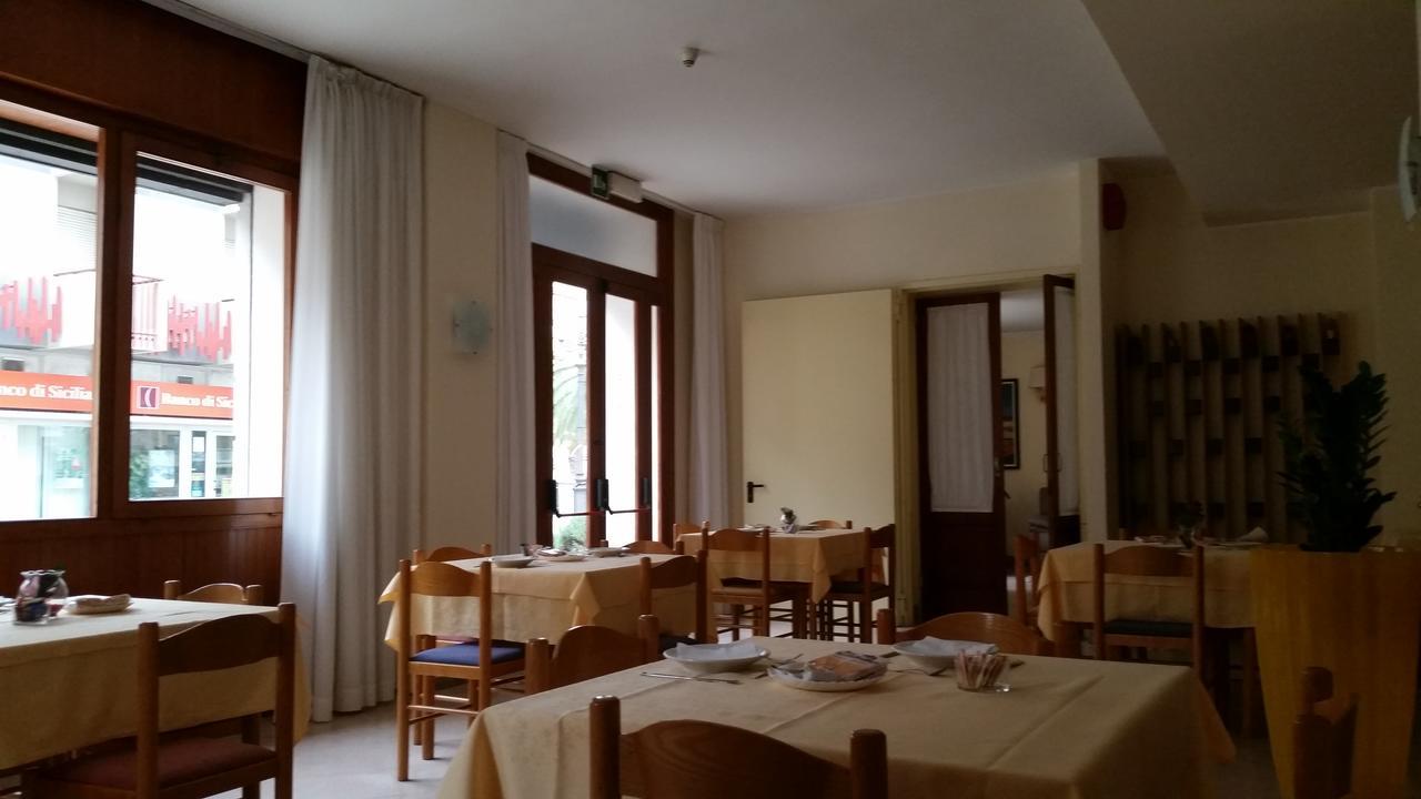 Hotel Villa Ada Pozzallo Ngoại thất bức ảnh